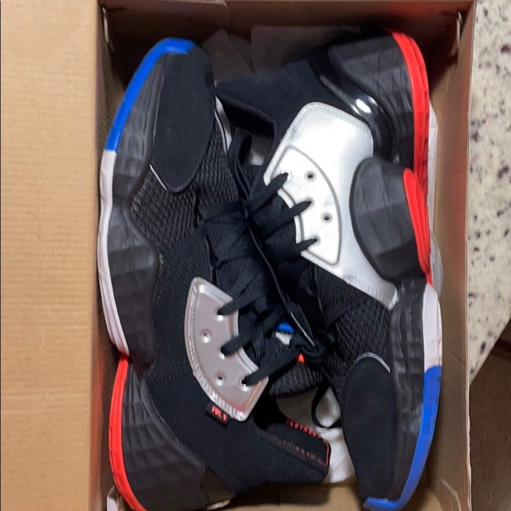 Adidas “Harden Vol. 4”